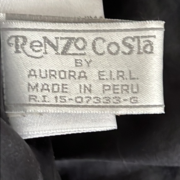 Vintage women’s Genuine leather jacket size 10/L please check measurement - Picture 11 of 17